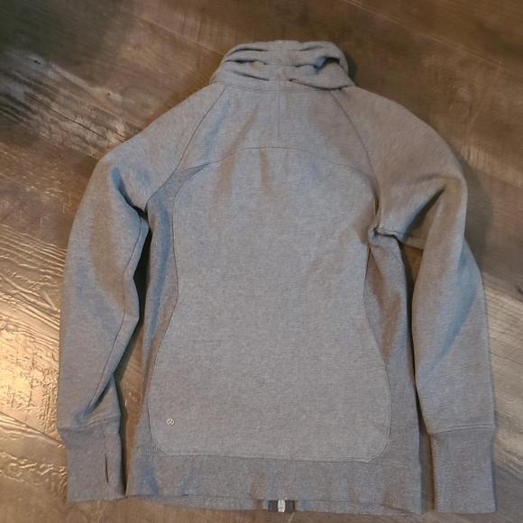 Lululemon Asymmetrical Scuba Full Zip Jacket Athletic Gray - Picture 9 of 9